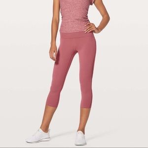 Lululemon So Merlot Train Times 21”